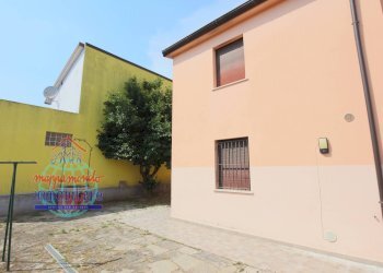 Foto 23 - Semi-detached house VIA SPALLANZANI
 
6, Cento - photo 23