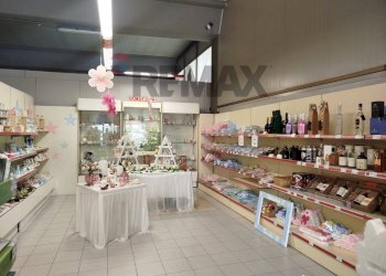 Dispensa di stoccaggio - Attività Commerciale Corso Europa
90, Magenta - foto 13