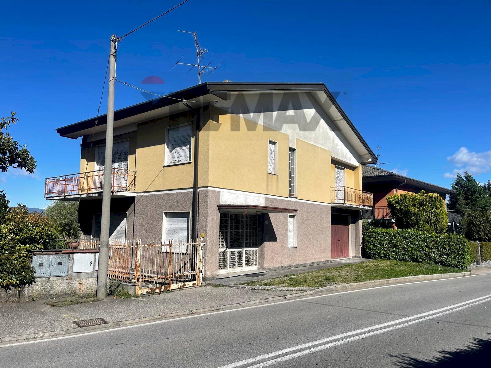 Casa all\'aperto - Villa Via dello Sport
 
3, Gavirate - foto 1