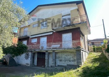 Edificio all\'aperto - Villa Via dello Sport
 
3, Gavirate - photo 3