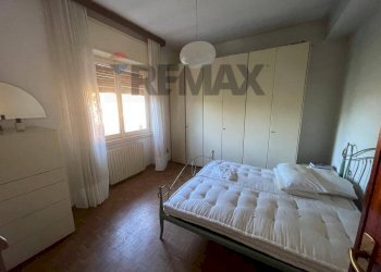 Camera / camera da letto - Villa Via dello Sport
 
3, Gavirate - photo 10