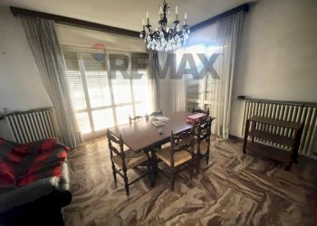 Sala da pranzo - Villa Via dello Sport
 
3, Gavirate - photo 13