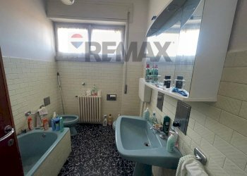 Bagno - Villa Via dello Sport
 
3, Gavirate - photo 17