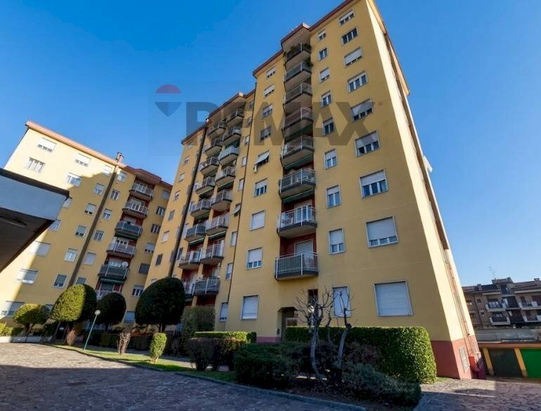 Edificio all\'aperto - Trilocale F. BARACCA
9, Muggiò - foto 3