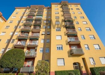 Edificio all\'aperto - Trilocale F. BARACCA
 
9, Muggiò - foto 1