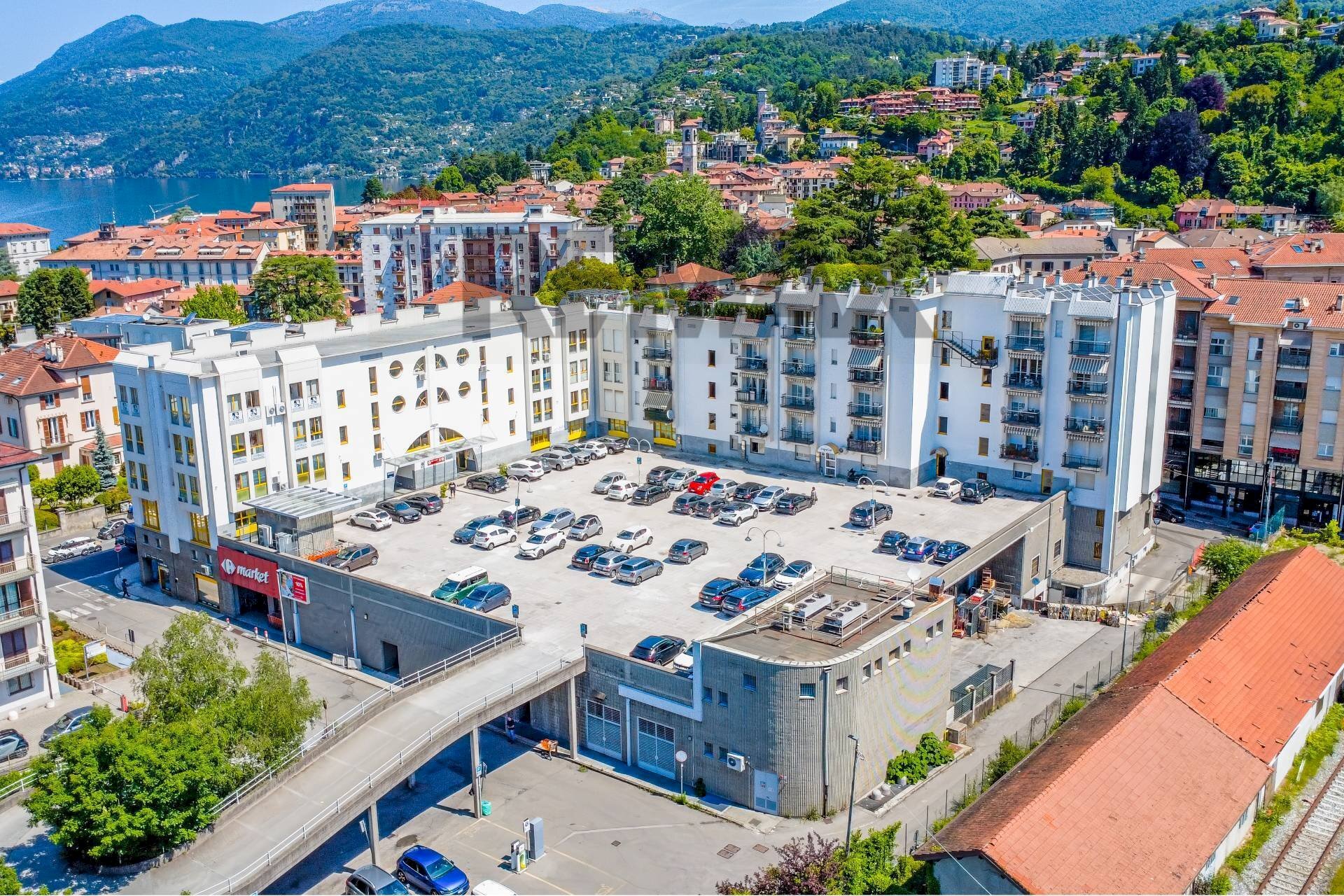 Vista delle montagne - Office corso XXV Aprile
31, Luino - photo 2