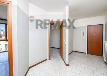 Hall / corridoio - Ufficio corso XXV Aprile
31, Luino - foto 5