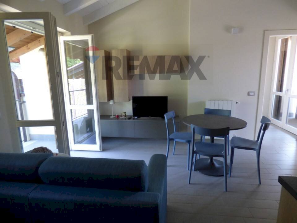 Sala da pranzo - Trilocale via per Sarigo, Castelveccana - foto 2