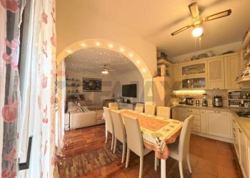 Cucina - Villa a Schiera Marchirolo - foto 2