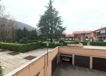Balcone - Villa a Schiera Marchirolo - foto 23