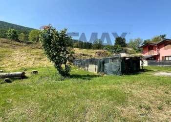 Giardino - Terreno edificabile Via Provinciale
 
43, Cremenaga - foto 3