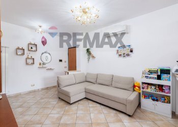 Soggiorno - Three-room apartment VIA TEVERE
14/c, Mentana - photo 4