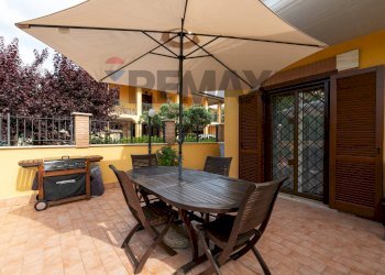 Terrazza - Three-room apartment VIA TEVERE
14/c, Mentana - photo 10