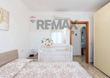 Camera / camera da letto - Three-room apartment VIA TEVERE
14/c, Mentana - photo 22