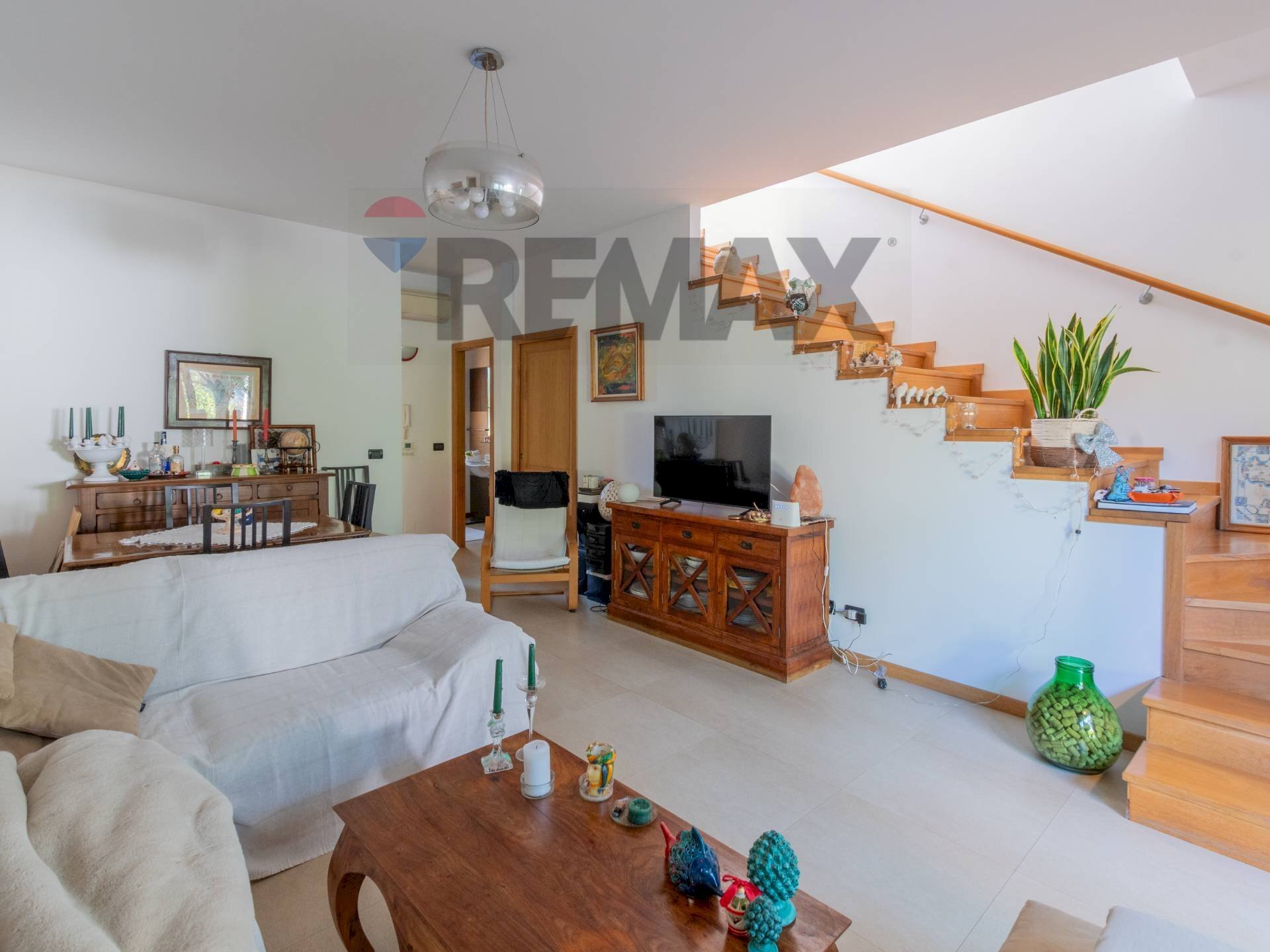 Sala da pranzo - Semi-detached house via Telemaco
23, Palermo - photo 3