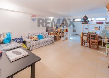 Sala da pranzo - Semi-detached house via Telemaco
 
23, Palermo - photo 15