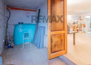 Hall / corridoio - Semi-detached house via Telemaco
 
23, Palermo - photo 17
