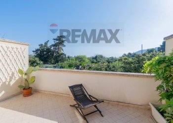 Terrazza - Semi-detached house via Telemaco
 
23, Palermo - photo 30