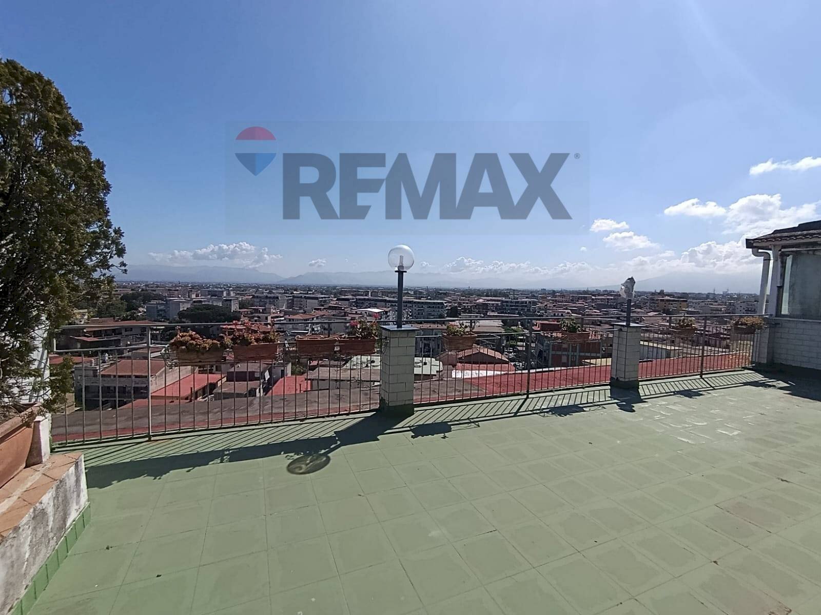Terrazza - Quadrilocale via don raffaele abete
 
6, Melito di Napoli - foto 1