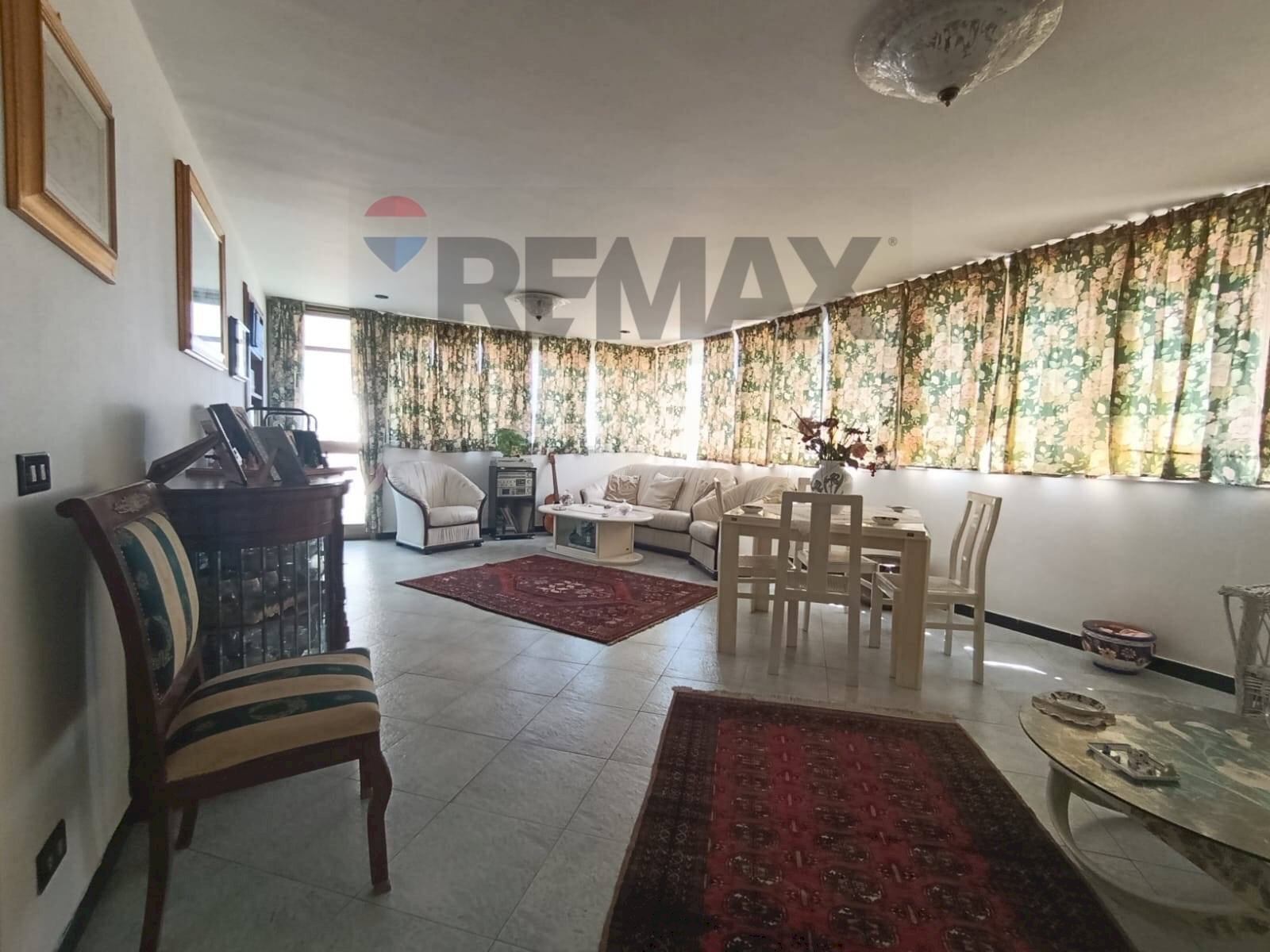 Sala da pranzo - Quadrilocale via don raffaele abete
6, Melito di Napoli - foto 3
