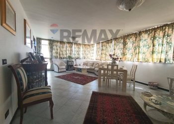 Sala da pranzo - Quadrilocale via don raffaele abete
 
6, Melito di Napoli - foto 3