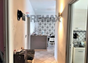 Hall / corridoio - Apartment Via Francesco Durante
 
2, Catania - photo 4