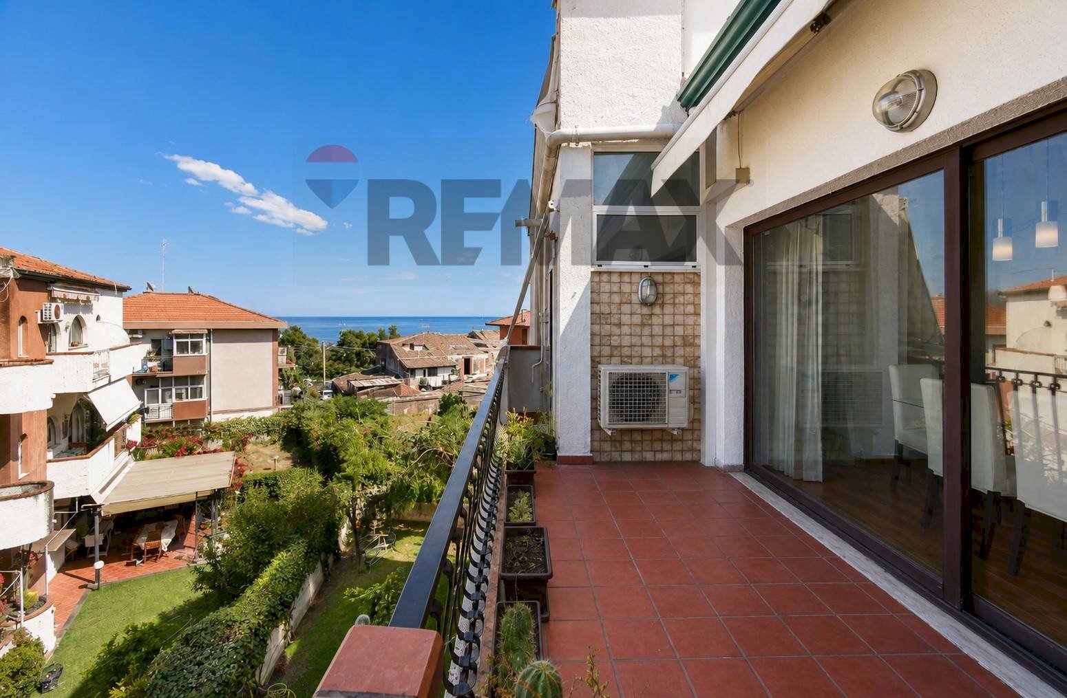 Balcone - Appartamento Via Livorno
125, Aci Castello - foto 2
