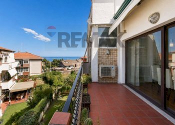 Balcone - Apartment Via Livorno
 
125, Aci Castello - photo 2