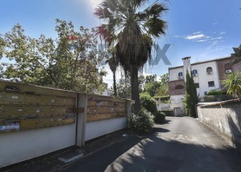 Edificio all\'aperto - Apartment Via Livorno
 
125, Aci Castello - photo 15