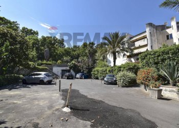 Edificio all\'aperto - Apartment Via Livorno
 
125, Aci Castello - photo 24