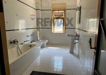 Bagno - Casa semi indipendente Via Anna Magnani
 
30, Misterbianco - foto 15