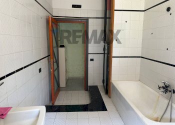 Bagno - Casa semi indipendente Via Anna Magnani
 
30, Misterbianco - foto 16