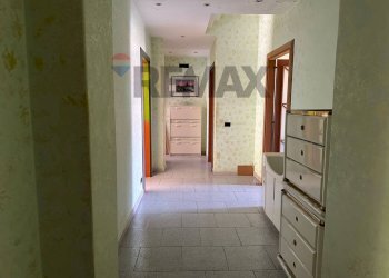 Hall / corridoio - Casa semi indipendente Via Anna Magnani
 
30, Misterbianco - foto 5