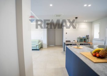 Cucina - Three-room apartment Viale Mario Rapisardi
 
707, Catania - photo 4