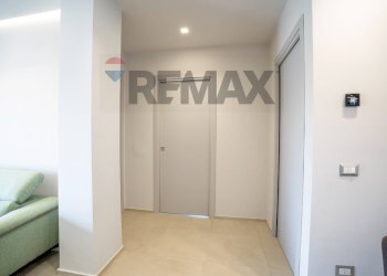 Hall / corridoio - Three-room apartment Viale Mario Rapisardi
 
707, Catania - photo 10