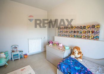 Camera / camera da letto - Three-room apartment Viale Mario Rapisardi
 
707, Catania - photo 20