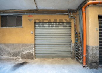 Parcheggio - Three-room apartment Viale Mario Rapisardi
 
707, Catania - photo 29