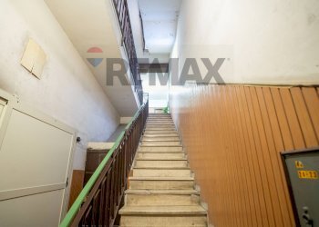 Scale - Three-room apartment Viale Mario Rapisardi
 
707, Catania - photo 31