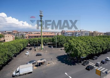 Edificio all\'aperto - Three-room apartment Viale Mario Rapisardi
 
707, Catania - photo 37