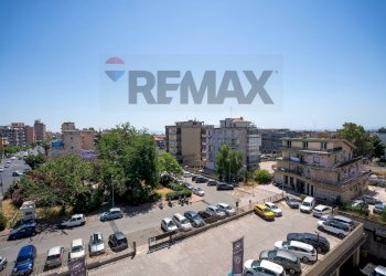 Edificio all\'aperto - Three-room apartment Viale Mario Rapisardi
 
707, Catania - photo 39