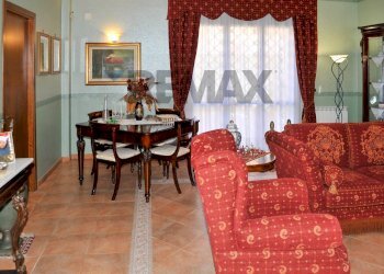 Sala da pranzo - Casa semi indipendente Via Guardia Ragala
 
11, Nicolosi - foto 4