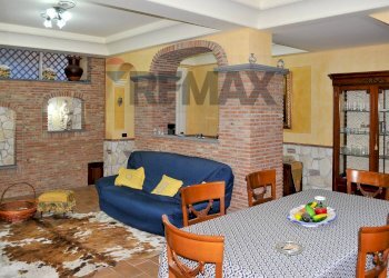 Sala da pranzo - Casa semi indipendente Via Guardia Ragala
 
11, Nicolosi - foto 27