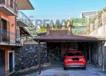 Edificio all\'aperto - Casa semi indipendente Via Guardia Ragala
 
11, Nicolosi - foto 30