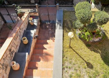 Giardino - Casa semi indipendente Via Guardia Ragala
 
11, Nicolosi - foto 36