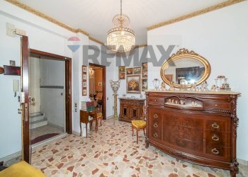 Soggiorno - Apartment Vicolo Della Vigna
 
17, Catania - photo 2