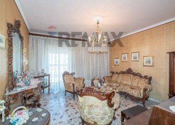 Soggiorno - Apartment Vicolo Della Vigna
 
17, Catania - photo 3