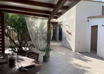 Terrazza - Villa Via delle Mandorle
 
29, Valderice - foto 11