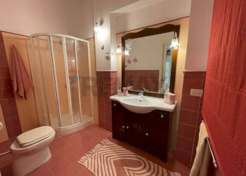 Bagno - Villa Via delle Mandorle
 
29, Valderice - foto 16