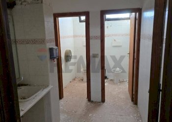 Hall / corridoio - Locale Commerciale via belvedere
30, Agropoli - foto 23