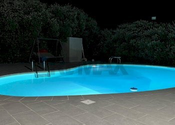 Piscina - Villa Via Piano San Michele, C.da Torre Colonna
 
10, Altavilla Milicia - foto 2